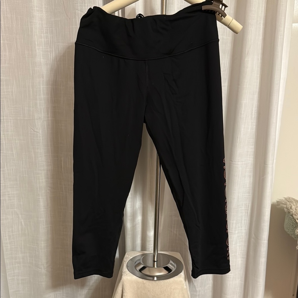 Victoria's Secret Black Cropped Pants